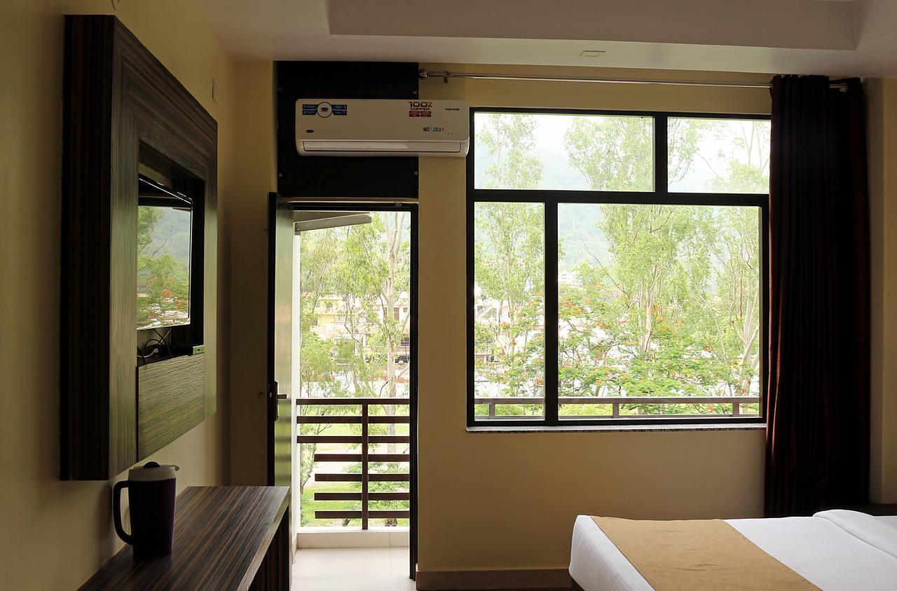 Hotel Trihari Rishīkesh Exterior foto
